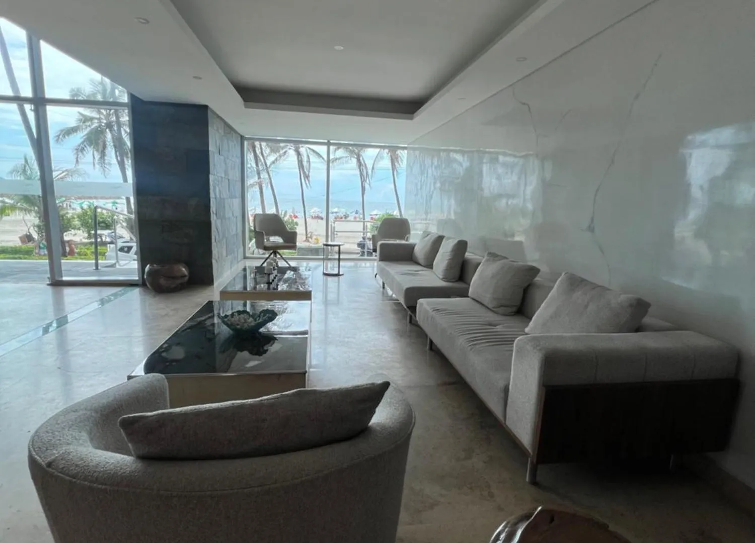 Beachfront Luxurious Apartment, Palmetto Beach Kartagena