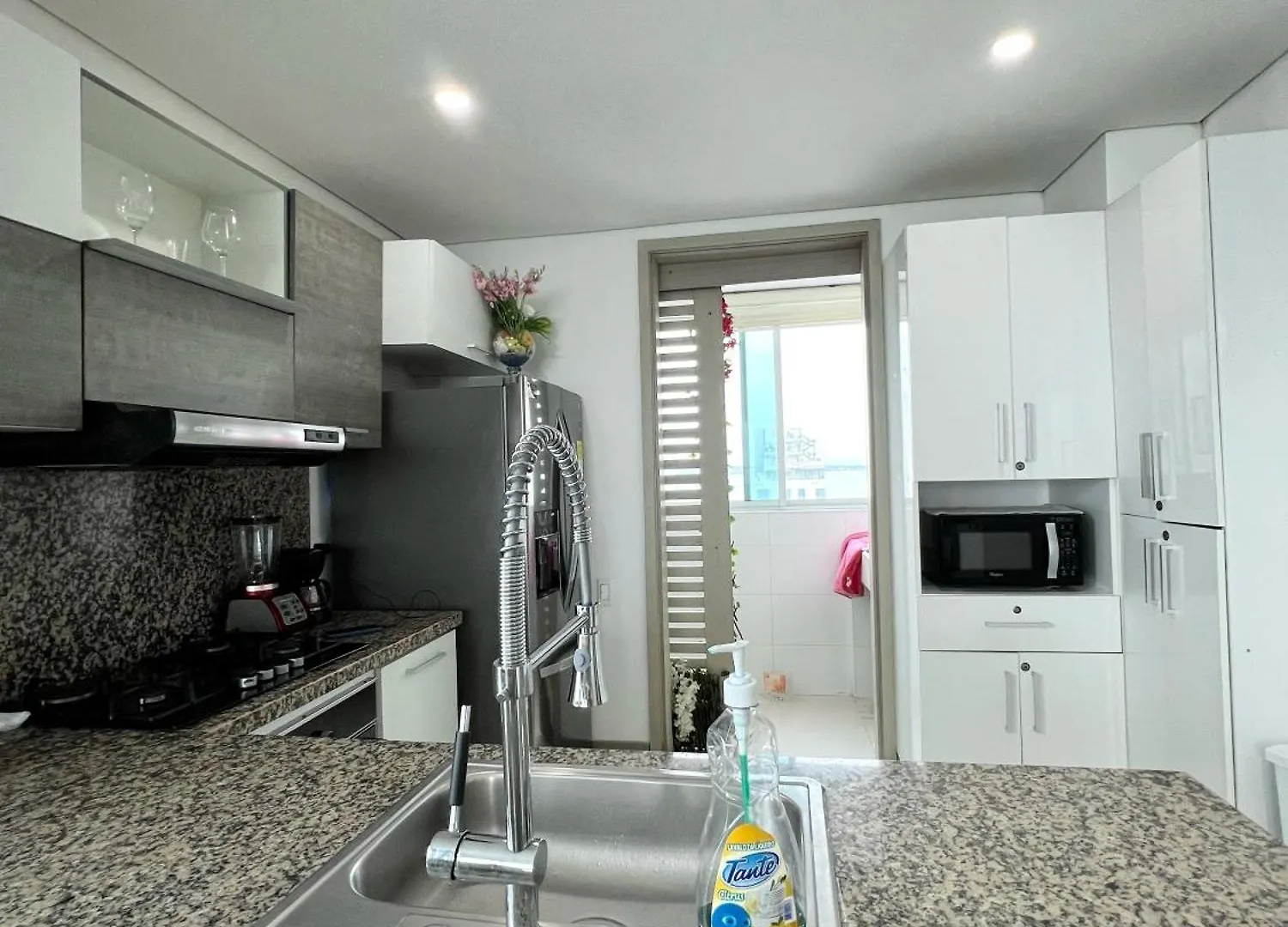 Beachfront Luxurious Apartment, Palmetto Beach Kartagena Apartament